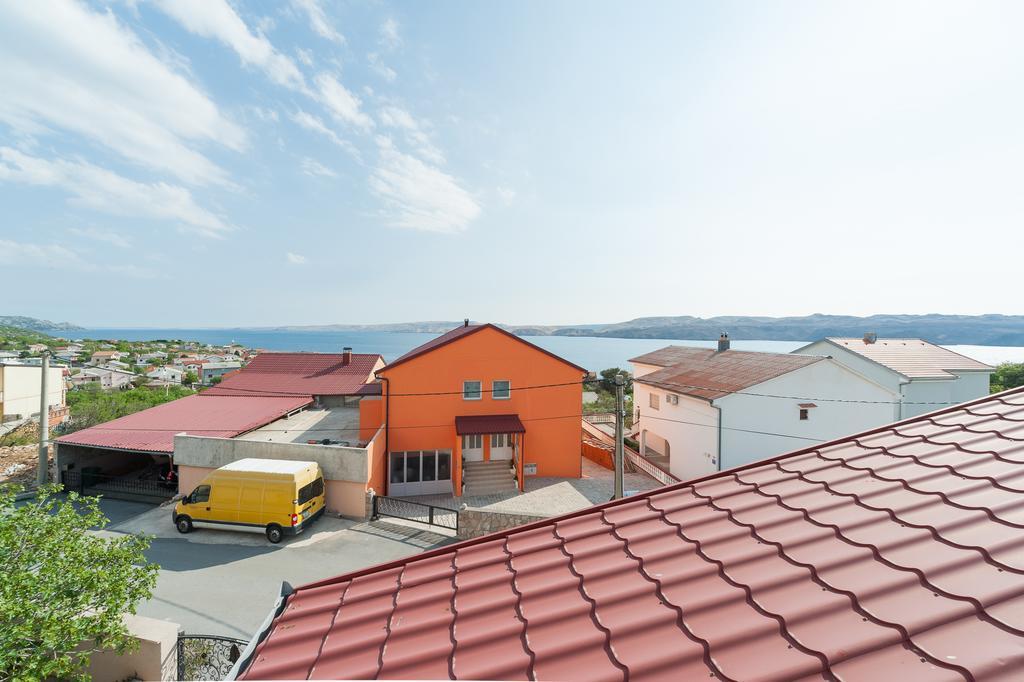 Apartmenthaus Hana Karlobag Bagian luar foto