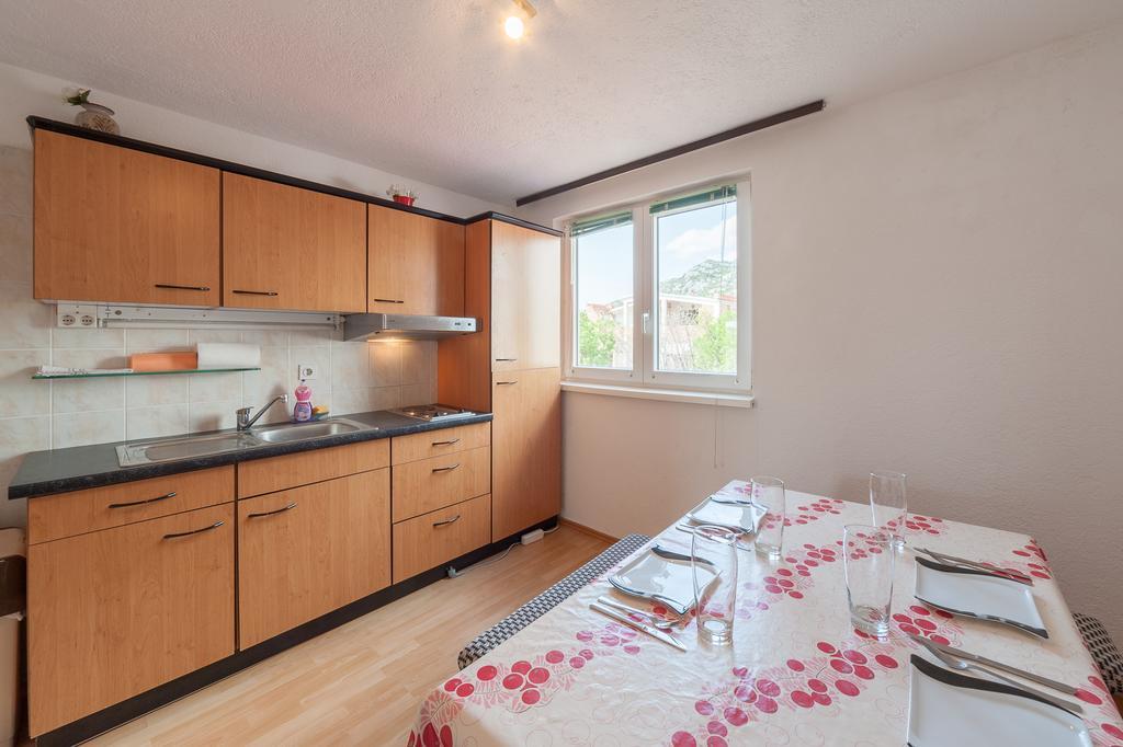 Apartmenthaus Hana Karlobag Bagian luar foto