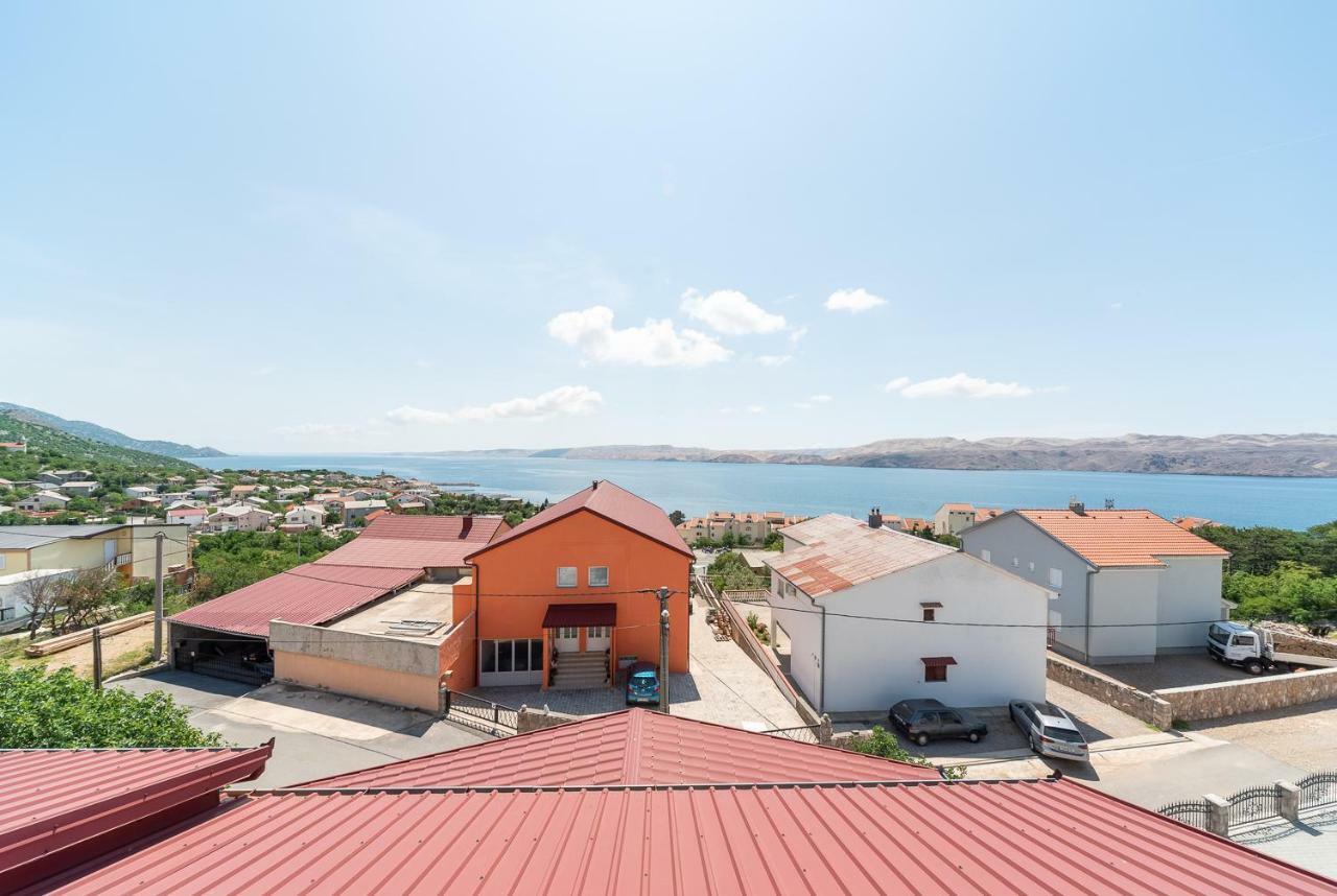 Apartmenthaus Hana Karlobag Bagian luar foto